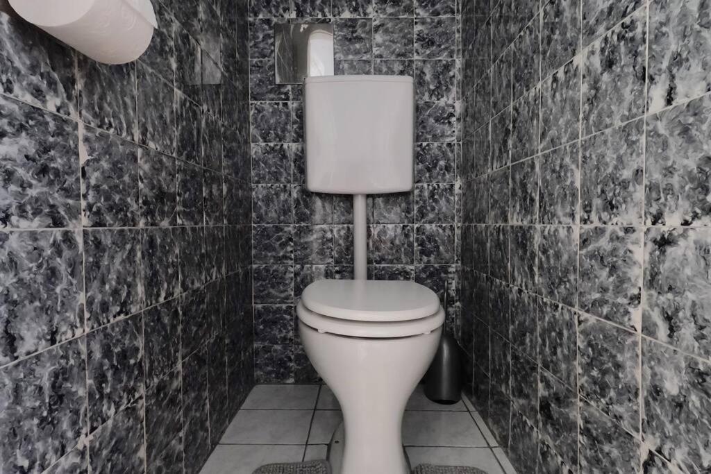 Vienna: Cozy 2-Room Apt. Bagian luar foto