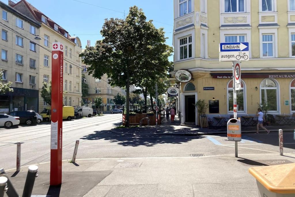 Vienna: Cozy 2-Room Apt. Bagian luar foto