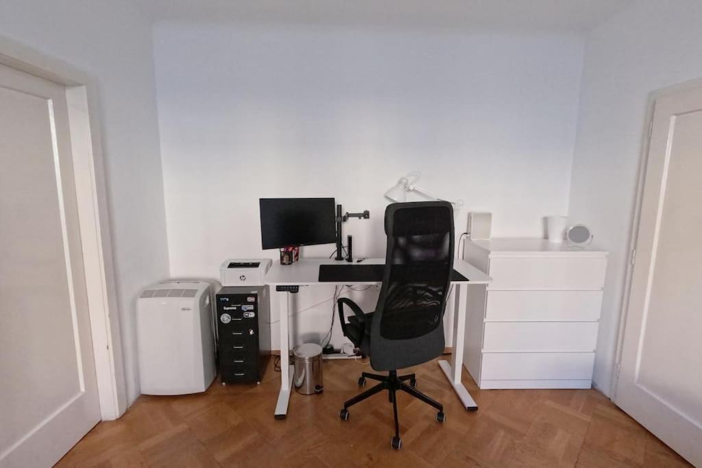 Vienna: Cozy 2-Room Apt. Bagian luar foto