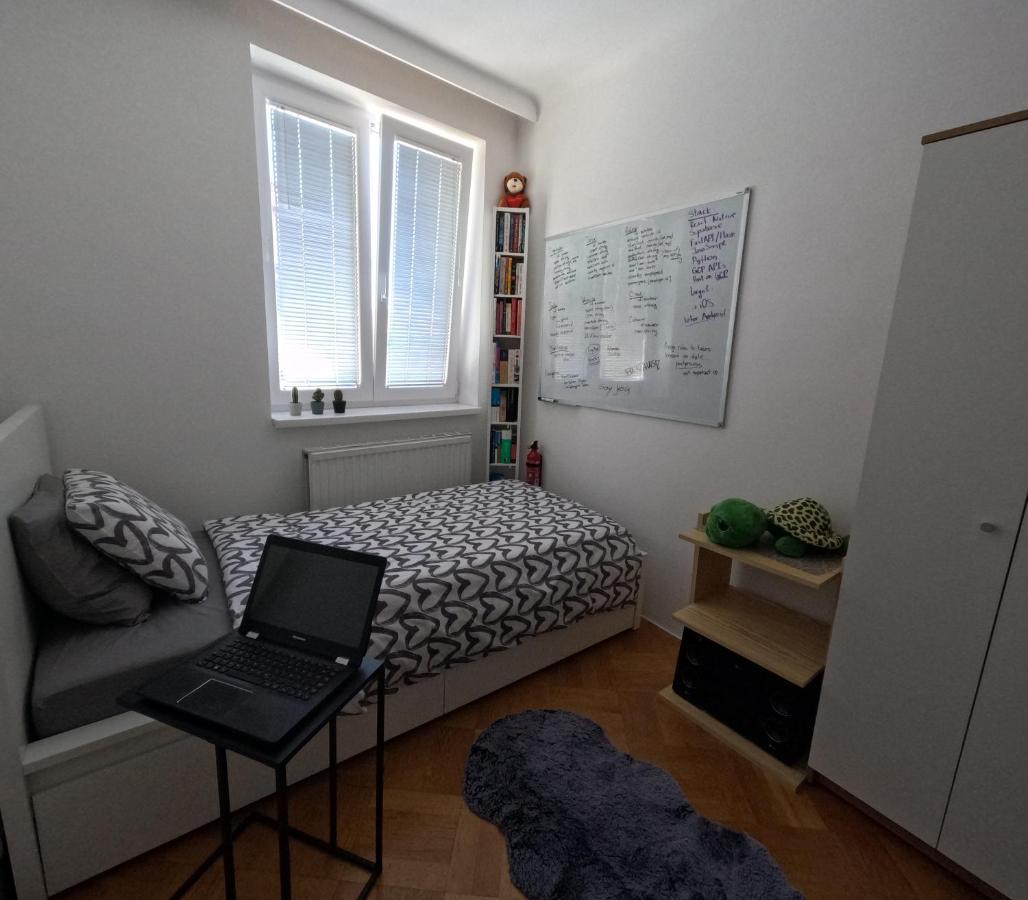 Vienna: Cozy 2-Room Apt. Bagian luar foto