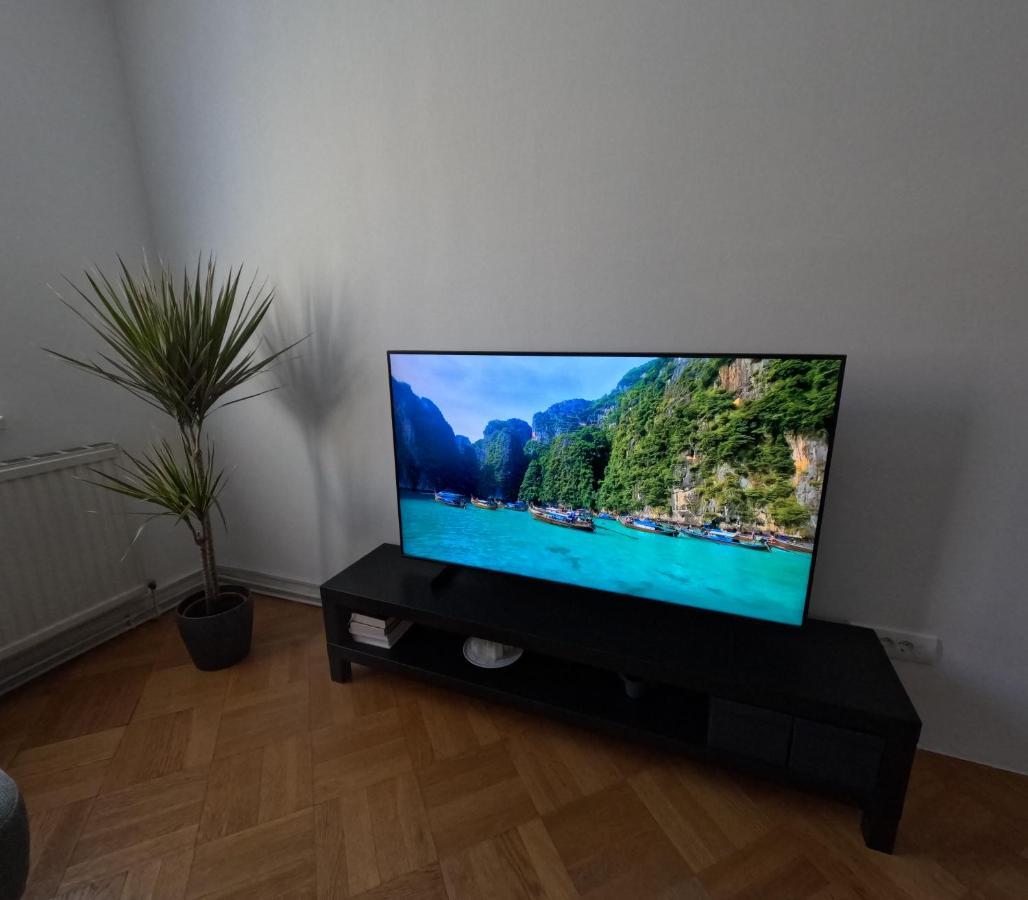 Vienna: Cozy 2-Room Apt. Bagian luar foto
