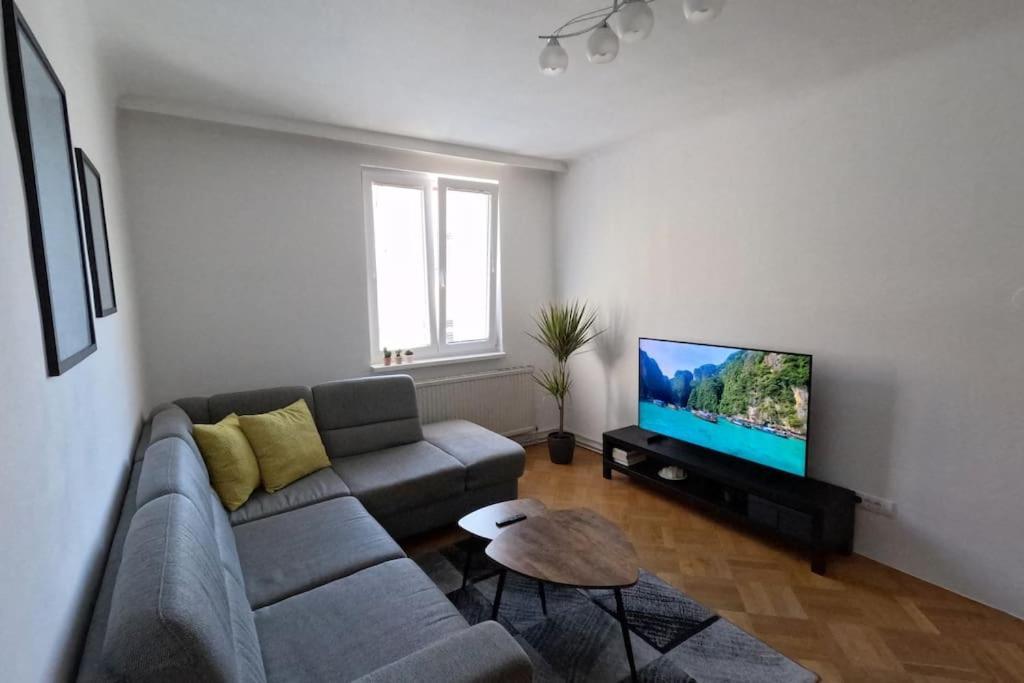 Vienna: Cozy 2-Room Apt. Bagian luar foto