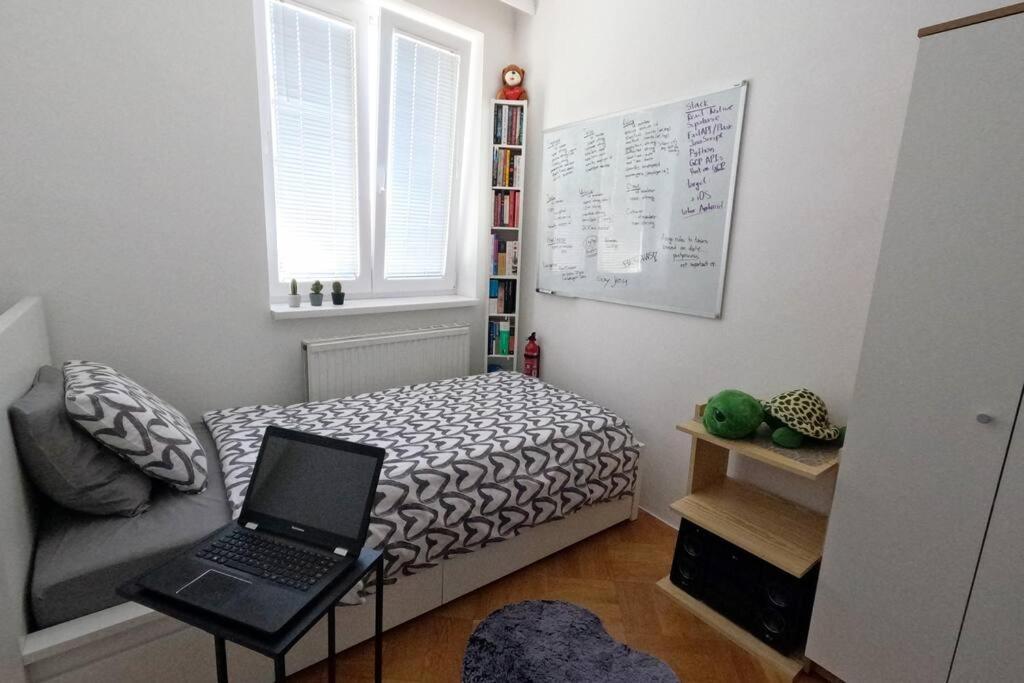 Vienna: Cozy 2-Room Apt. Bagian luar foto